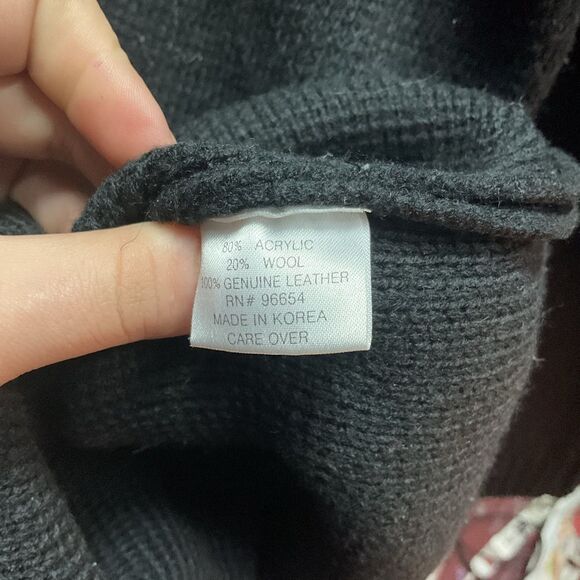 Vintage 80s Davoucci Hip Hop Turtleneck – Cowhide Fur Panel & Sleeve Pocket - Picture 8 of 13